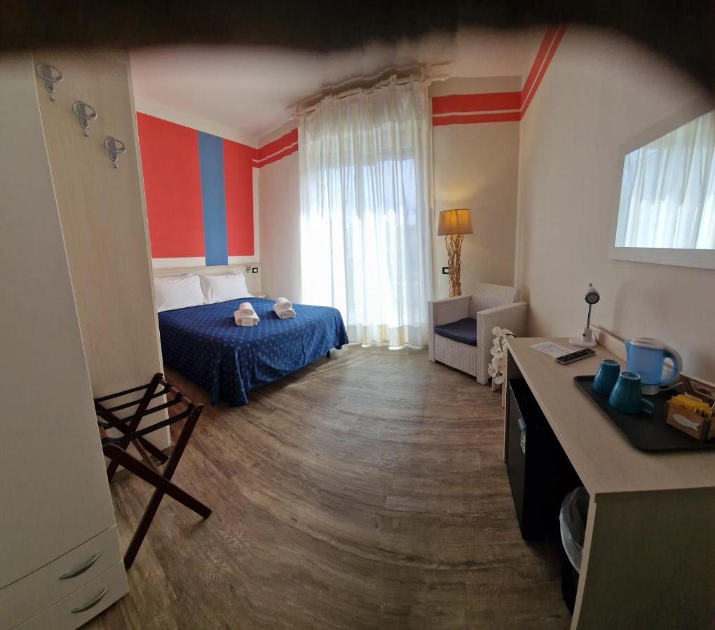 Hotel Orchidea Lignano Sabbiadoro Eksteriør bilde