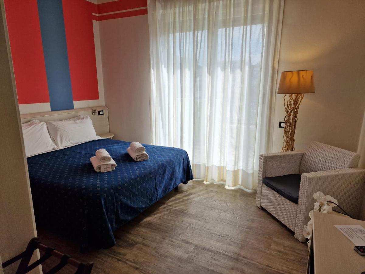 Hotel Orchidea Lignano Sabbiadoro Eksteriør bilde