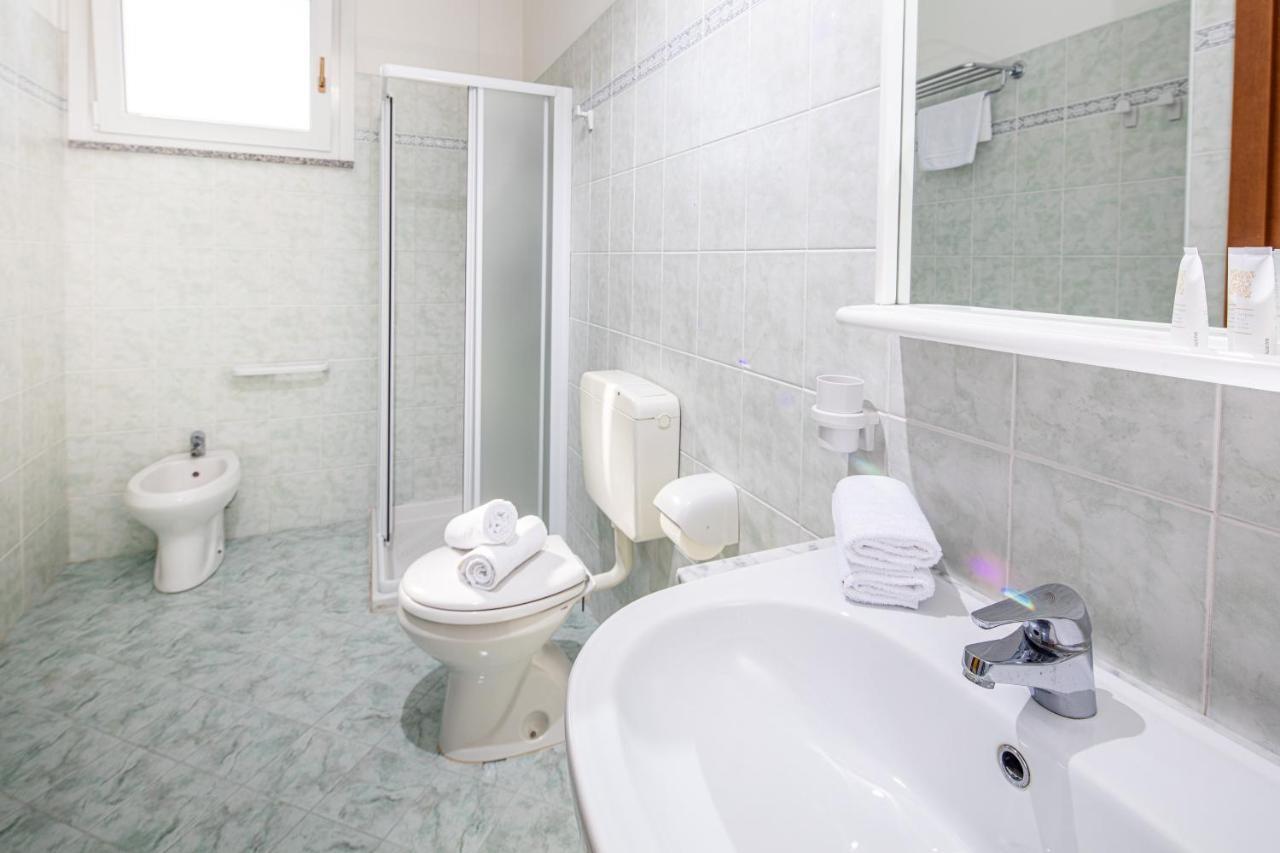 Hotel Orchidea Lignano Sabbiadoro Eksteriør bilde